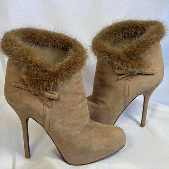 Vintage Christian Dior Tan Leather and Fur Ankle High Boots w Rabbit Fur 5 1/2 - Picture 4 of 4